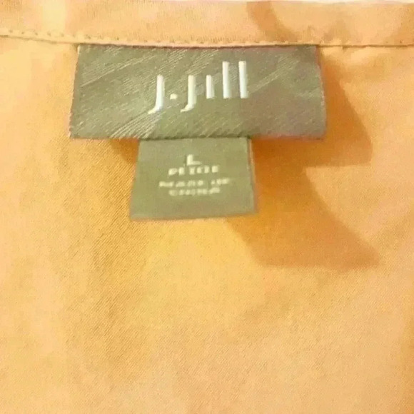 J Jill soft short sleeve butter yellow round neck casual top. Size large - Picture 7 of 8